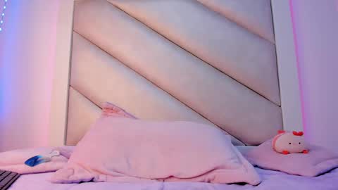 Snapshot of catalina_jade chatting on 09/10/25, 02:06 Cata online show from 09/10/25, 02:06