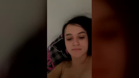 Snapshot of catalina_orozco_ chatting on 05/18/26, 01:17 catalina_orozco_ online show from 05/18/26, 01:17