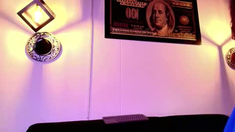 Catalina online show from 11/10/25, 01:48