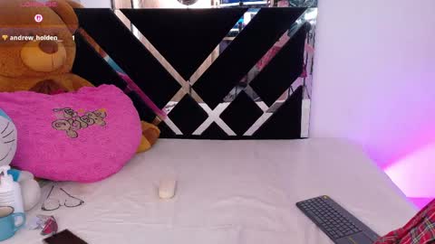 Catalina  online show from 03/30/26, 11:28