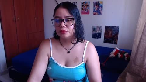 Snapshot of catalinaa_lovee chatting on 09/13/25, 04:07 catalinaa_lovee online show from 09/13/25, 04:07