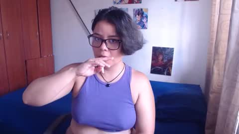 Snapshot of catalinaa_lovee chatting on 10/06/25, 05:21 catalinaa_lovee online show from 10/06/25, 05:21