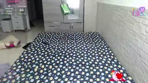 Snapshot of catalinahenao chatting on 06/14/26, 01:35 cata online show from 06/14/26, 01:35