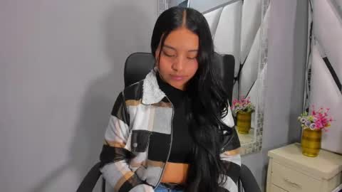 Snapshot of catalinanaugthy chatting on 02/22/25, 02:28 CATA. online show from 02/22/25, 02:28