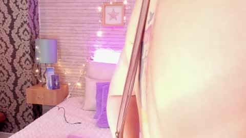 CatalinnaThompson online show from 03/04/25, 12:01