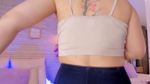 CatalinnaThompson online show from 10/19/25, 11:44