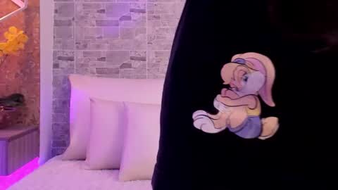 CatalinnaThompson online show from 11/09/25, 12:25