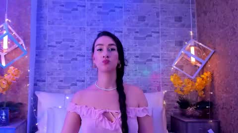 CatalinnaThompson online show from 12/02/25, 11:48