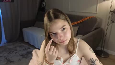 Snapshot of catanadick chatting on 10/25/25, 09:06 Pat online show from 10/25/25, 09:06