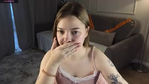 Snapshot of catanadick chatting on 11/08/25, 08:25 Pat online show from 11/08/25, 08:25