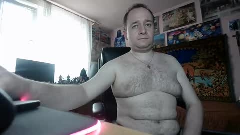 Snapshot of catap85 chatting on 05/10/26, 02:11 cata85 online show from 05/10/26, 02:11
