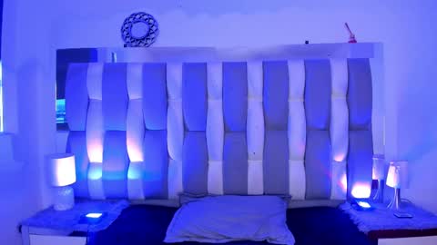 Snapshot of catarsiss_moon chatting on 12/02/24, 03:47 Cat online show from 12/02/24, 03:47