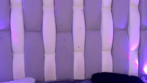 Snapshot of catarsiss_moon chatting on 12/04/24, 06:06 Cat online show from 12/04/24, 06:06