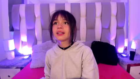 Snapshot of catarsiss_moon chatting on 12/06/24, 11:54 Cat online show from 12/06/24, 11:54