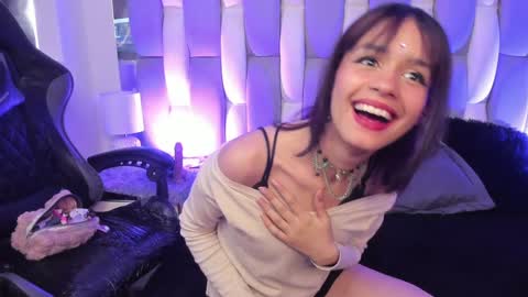 Snapshot of catarsiss_moon chatting on 12/14/24, 02:10 Cat online show from 12/14/24, 02:10