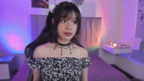 Snapshot of catarsiss_moon chatting on 12/29/24, 04:08 Cat online show from 12/29/24, 04:08