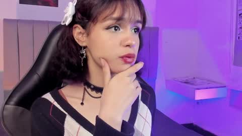 Snapshot of catarsiss_moon chatting on 01/03/25, 07:50 Cat online show from 01/03/25, 07:50