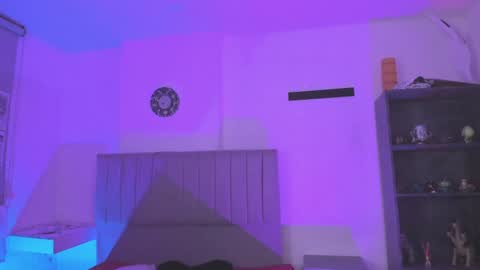 Snapshot of catarsiss_moon chatting on 01/18/25, 02:36 Cat online show from 01/18/25, 02:36