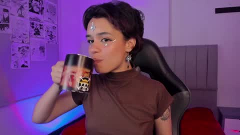 Snapshot of catarsiss_moon chatting on 02/03/25, 11:26 Cat online show from 02/03/25, 11:26