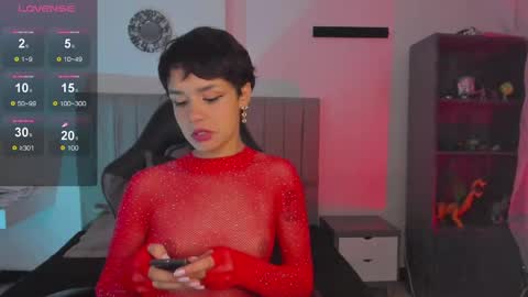 Snapshot of catarsiss_moon chatting on 03/06/25, 08:16 Cat online show from 03/06/25, 08:16