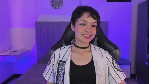 Snapshot of catarsiss_moon chatting on 03/08/25, 08:03 Cat online show from 03/08/25, 08:03