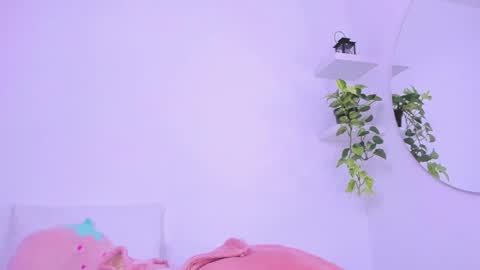      online show from 03/12/25, 04:30