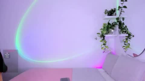      online show from 09/12/25, 10:26