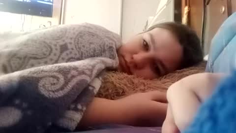 Snapshot of catchymary chatting on 03/10/25, 07:32 catchymary online show from 03/10/25, 07:32