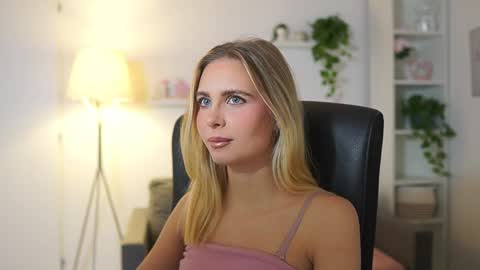 catecrago  online show from 11/26/25, 08:59