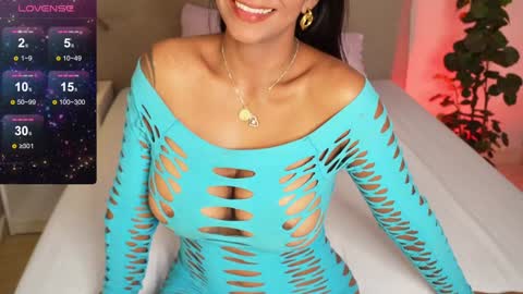 Caterine Zapata  online show from 01/07/25, 08:31