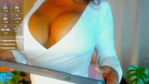 Caterine Zapata  online show from 03/09/26, 10:30