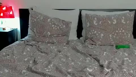 Kat online show from 02/10/25, 01:22