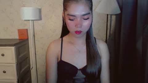 catherine_365 online show from 11/25/25, 06:30