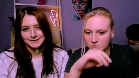 Snapshot of catherine_kitty chatting on 02/21/25, 07:21 Catherine online show from 02/21/25, 07:21