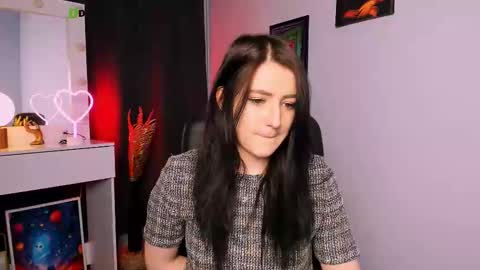 Snapshot of catherine_kitty chatting on 03/07/25, 08:22 Catherine online show from 03/07/25, 08:22