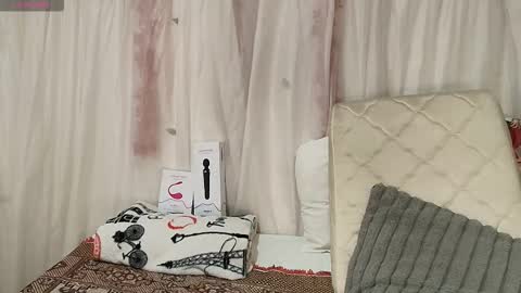 Snapshot of catherine_mature45 chatting on 02/19/26, 06:37 Catherine online show from 02/19/26, 06:37