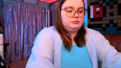 Snapshot of catherineclaire chatting on 06/01/26, 04:52 catherineclaire online show from 06/01/26, 04:52