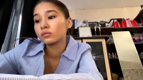 catherinepirs online show from 04/15/26, 09:27