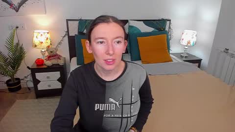 Snapshot of catherinewalls chatting on 12/09/24, 07:28 Catrin online show from 12/09/24, 07:28