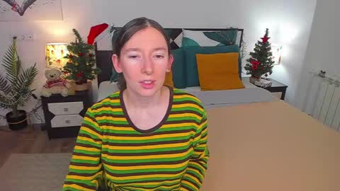 Snapshot of catherinewalls chatting on 01/15/25, 03:00 Catrin online show from 01/15/25, 03:00