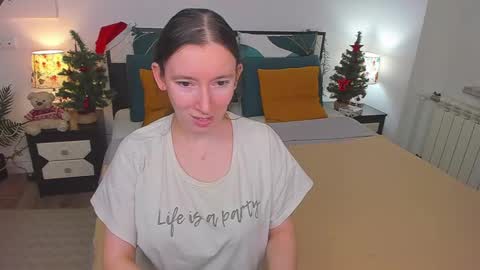 Snapshot of catherinewalls chatting on 01/25/25, 02:26 Catrin online show from 01/25/25, 02:26