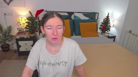 Snapshot of catherinewalls chatting on 01/27/25, 09:44 Catrin online show from 01/27/25, 09:44