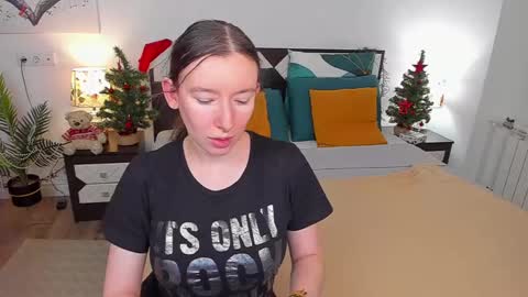 Snapshot of catherinewalls chatting on 02/03/25, 05:07 Catrin online show from 02/03/25, 05:07