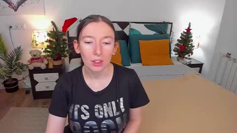 Snapshot of catherinewalls chatting on 02/03/25, 08:13 Catrin online show from 02/03/25, 08:13