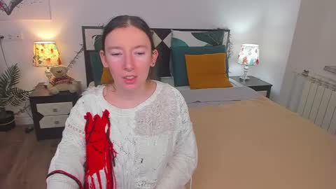 Snapshot of catherinewalls chatting on 02/14/25, 04:37 Catrin online show from 02/14/25, 04:37