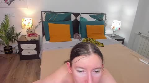 Snapshot of catherinewalls chatting on 02/17/25, 11:13 Catrin online show from 02/17/25, 11:13