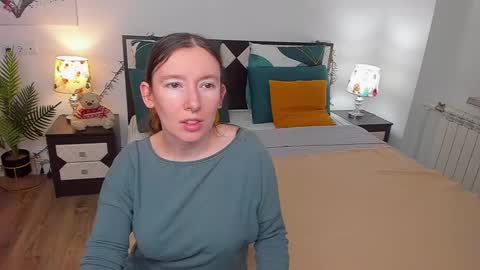 Snapshot of catherinewalls chatting on 02/20/25, 06:17 Catrin online show from 02/20/25, 06:17