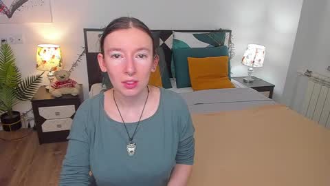 Snapshot of catherinewalls chatting on 02/25/25, 02:36 Catrin online show from 02/25/25, 02:36