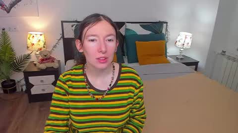 Snapshot of catherinewalls chatting on 02/28/25, 04:32 Catrin online show from 02/28/25, 04:32