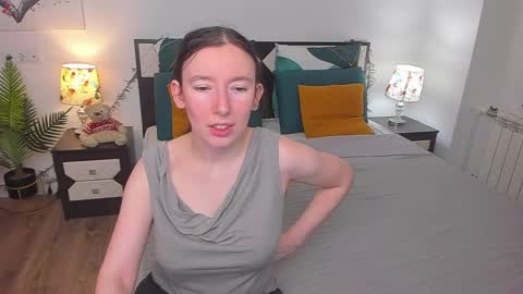 Snapshot of catherinewalls chatting on 03/04/25, 05:42 Catrin online show from 03/04/25, 05:42